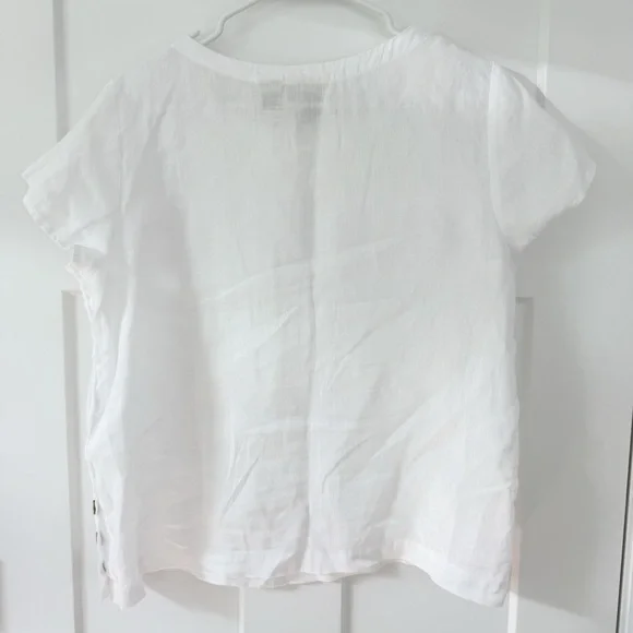 100% Linen Top with Side Buttons - Picture 2 of 6